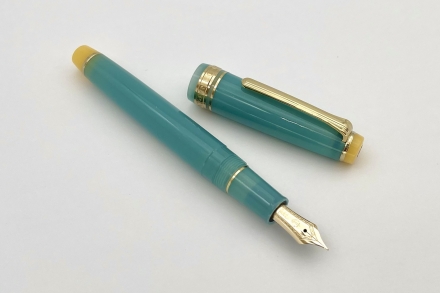 Pensinasia - Fine Writing Instruments | Batches