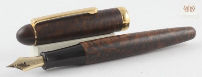 Briar Wood Pen