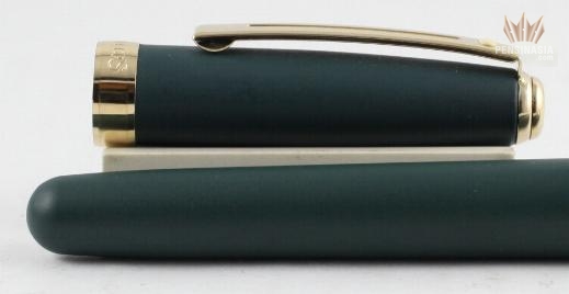 Sheaffer Prelude Green with Chrome Trim Rolling Ball Pen