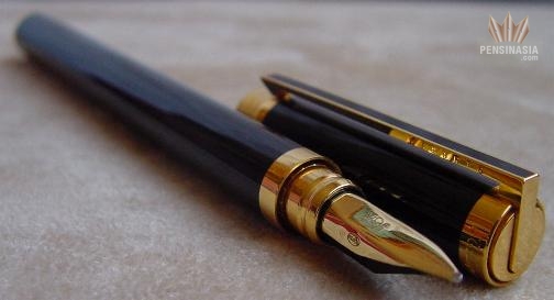 Pensinasia - Fine Writing Instruments | Collections