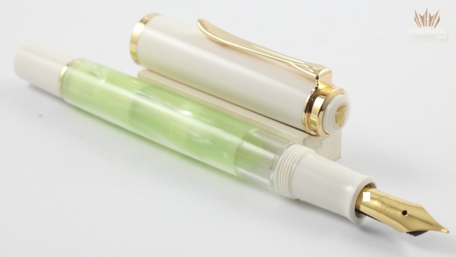 Pelikan Classic M200 Pastel Green Fountain Pen