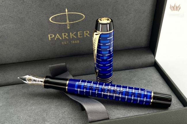 Parker 92332 Duofold Lapis Lazuli Gold Trim Ballpoint Pen