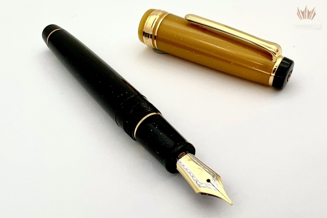 SAILOR Pro Gear Classic Realo Fountain Pen - Black