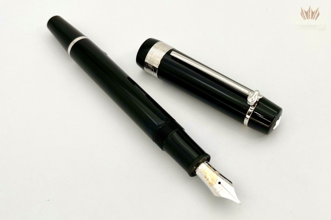 Montblanc donation outlet pen