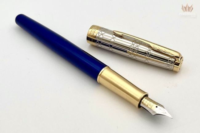 PARKER SPECIAL EDITION SONNET QUEEN'S JUBILEE 2022 WITH GOLD TRIM FOUNTAIN  PEN!!